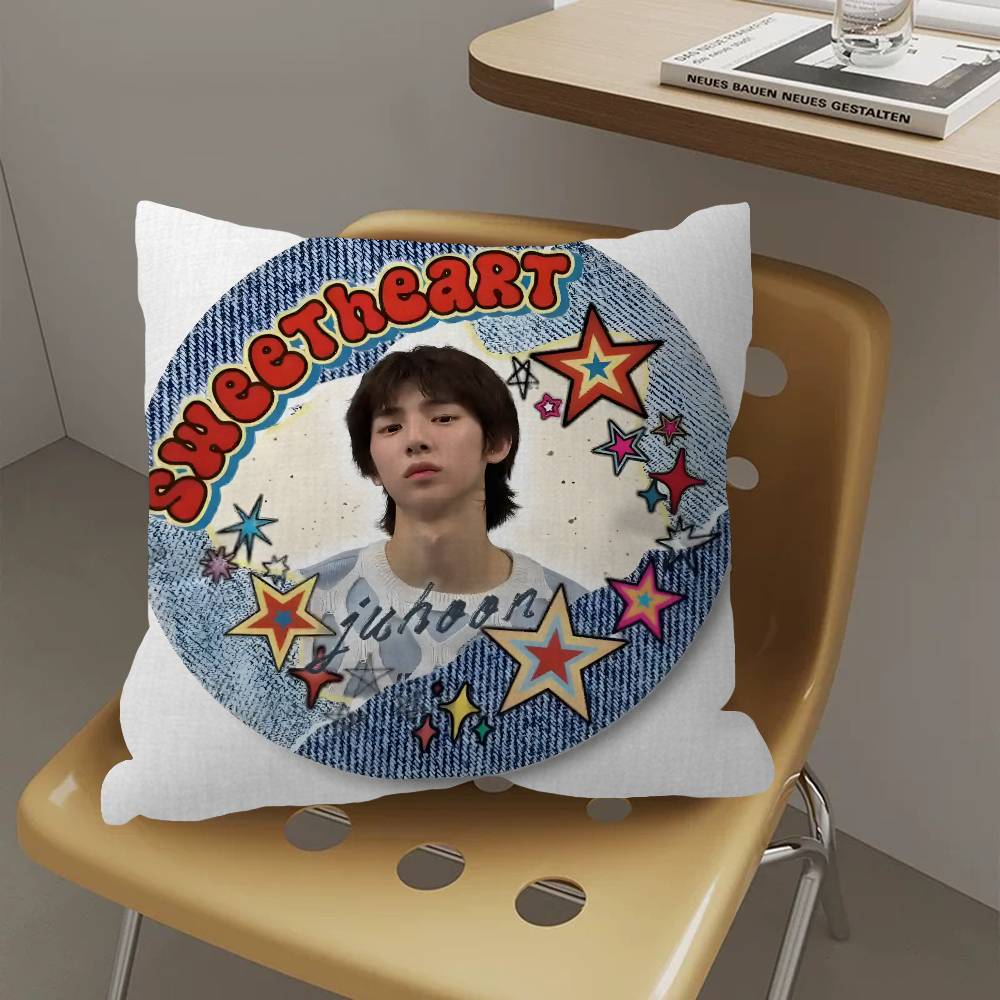 Kpop Music C-CORTIS Pillow Gif - Home Textiles Inc recensione e prezzo