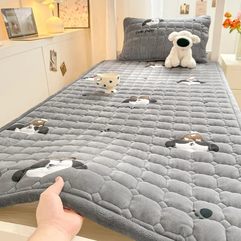 Cartoon Printed Warm Bed Mattr - Home Textiles Super Soft recensione e prezzo